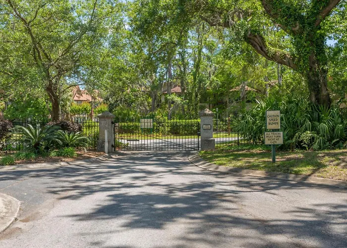 Harbour Oaks 604